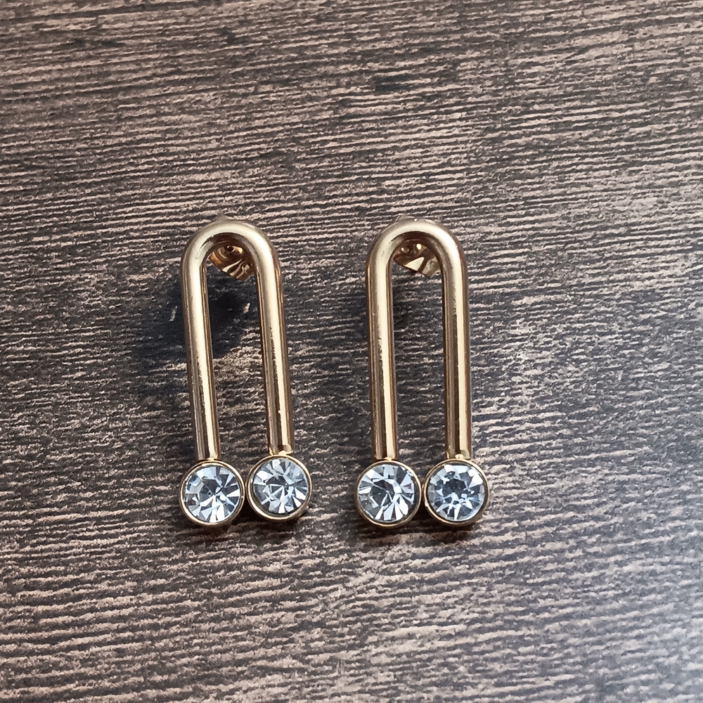 🌟3/$15 Gold Curved Barbell Earrings with Rhinestone